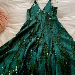 Women’s size L Dress the Population cocktail dress. Worn once.